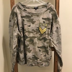 Rails Camo sweatshirt Kelli Top